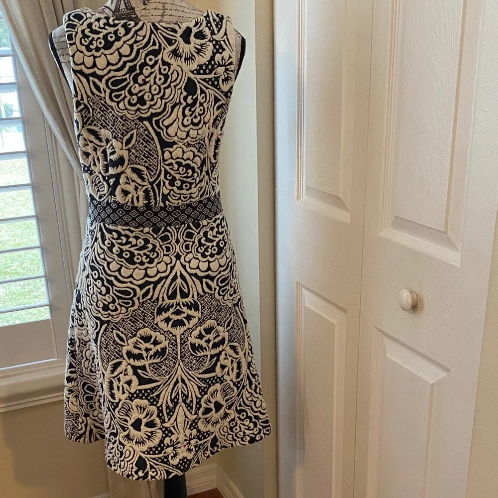 Anthropologie Black Ivory Jacquard Dress Size S Structured Fit & Flare NWT - Picture 13 of 13
